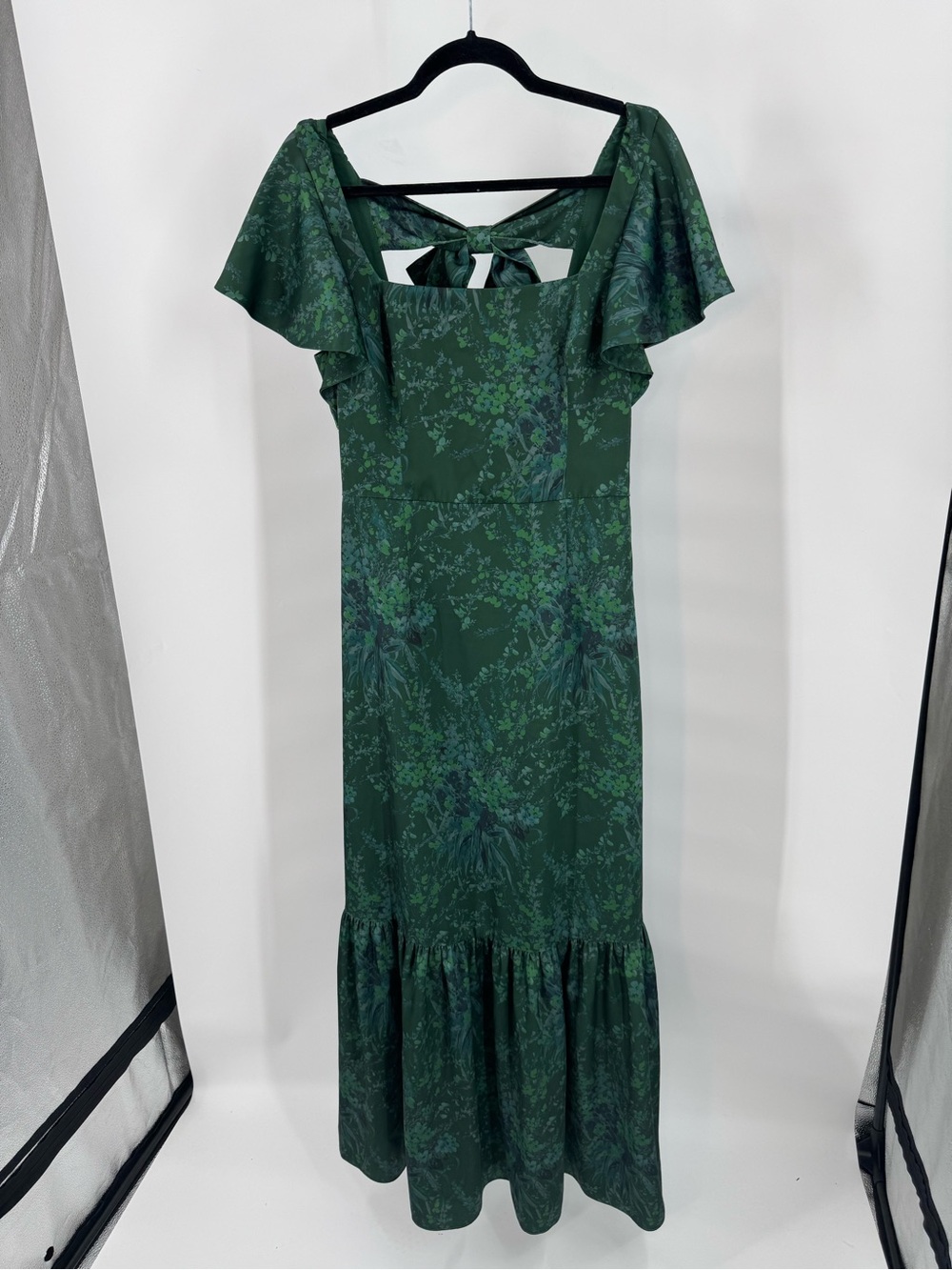 Sachin + Babi Emerald Green Floral Maxi Dress with Flutter Sleeves - Picture 4 of 13